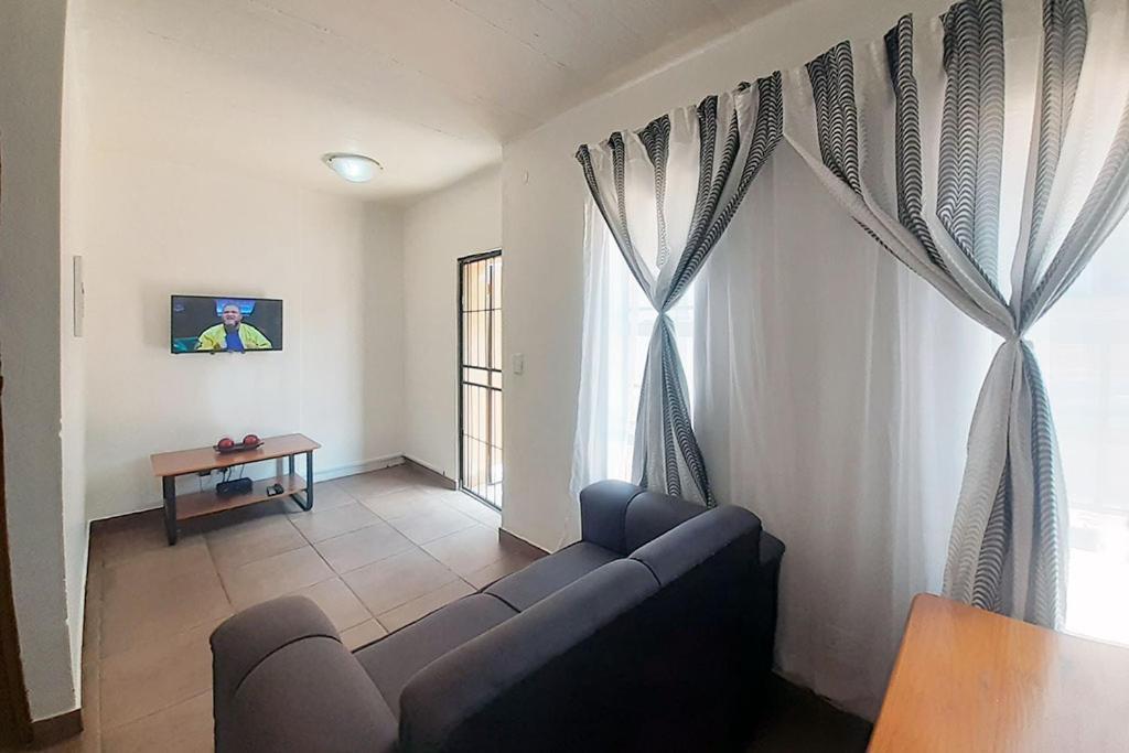 Queens Palace Pretoria-Noord Rom bilde