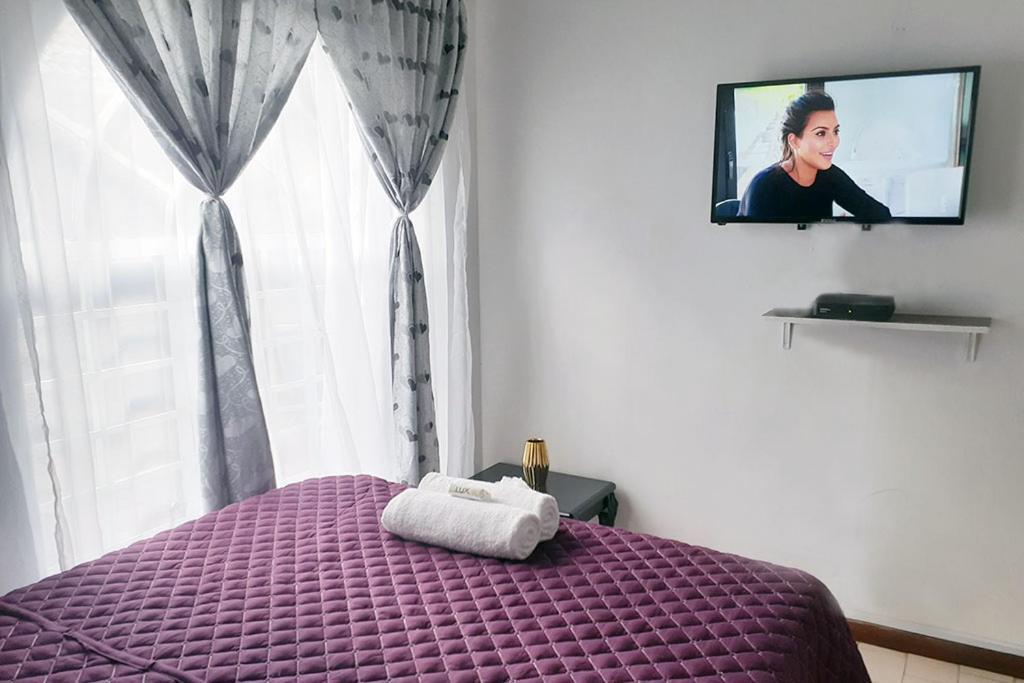Queens Palace Pretoria-Noord Rom bilde